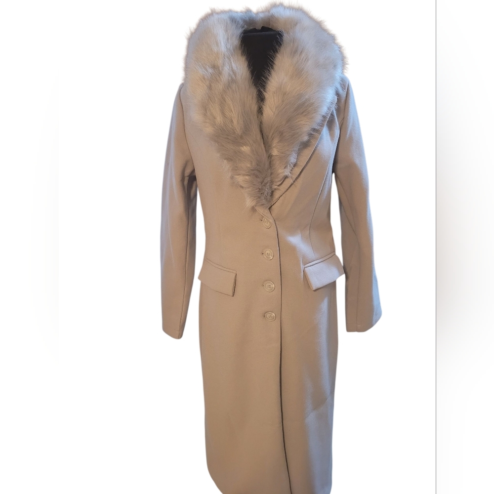 Haute Monde Cream Trench Coat with Fur Collar